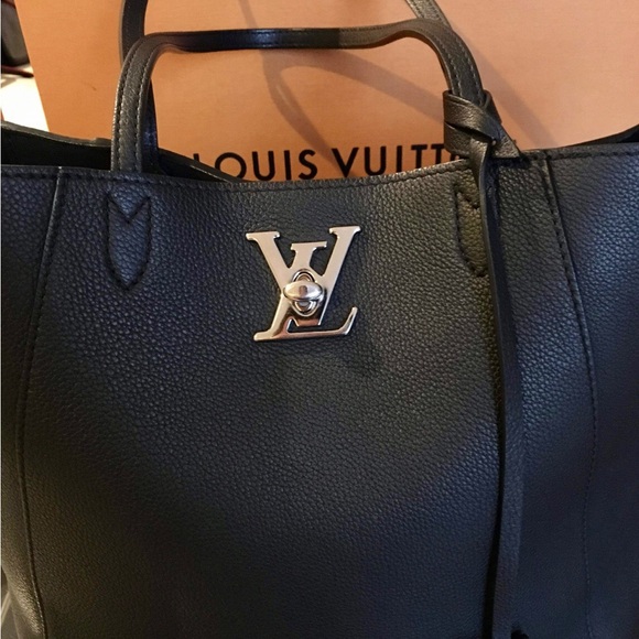 Louis Vuitton Lockme Cabas bag, like new - Picture 15 of 16